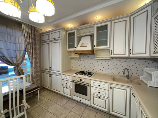 Продам трехкомнатную (3-комн.) квартиру, Карла Маркса ул, 59а, Ишим г