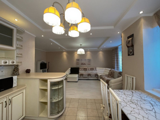 Продам трехкомнатную (3-комн.) квартиру, Карла Маркса ул, 59а, Ишим г