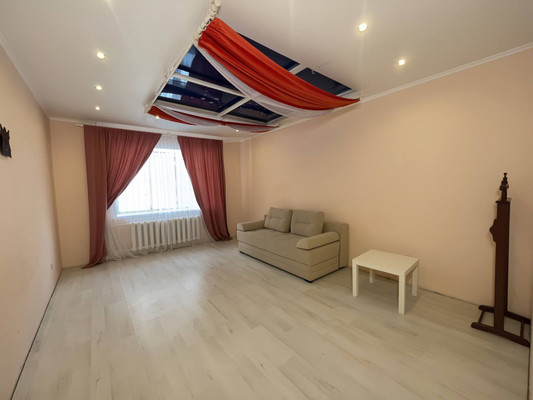 Продам трехкомнатную (3-комн.) квартиру, Карла Маркса ул, 59а, Ишим г