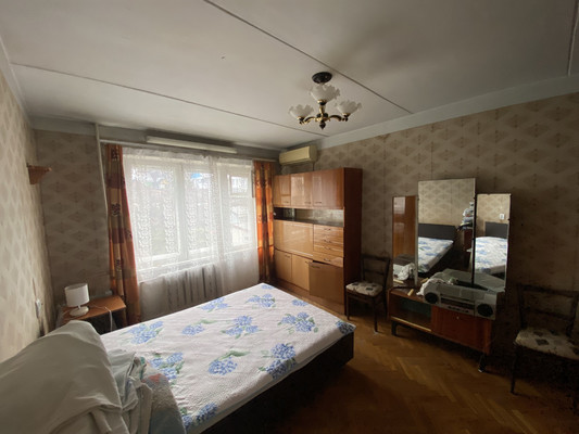 Продам трехкомнатную (3-комн.) квартиру, Шаумяна ул, 11, Туапсе г