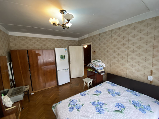 Продам трехкомнатную (3-комн.) квартиру, Шаумяна ул, 11, Туапсе г