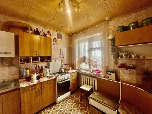 Продам двухкомнатную (2-комн.) квартиру, Студенческая ул, 14, Симферополь г