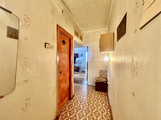 Продам двухкомнатную (2-комн.) квартиру, Студенческая ул, 14, Симферополь г