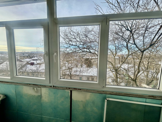 Продам двухкомнатную (2-комн.) квартиру, Студенческая ул, 14, Симферополь г