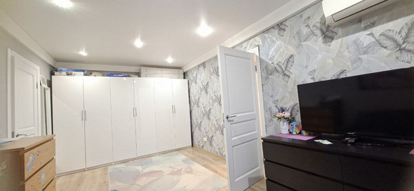 Продам двухкомнатную (2-комн.) квартиру, Юрия Гагарина пр-кт, 22к1, Санкт-Петербург г