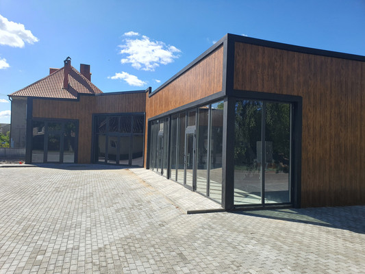 Продам коммерческое помещение 240 м2, Речная ул, 2А, Гвардейск г