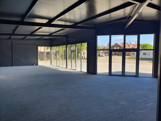 Продам коммерческое помещение 240 м2, Речная ул, 2А, Гвардейск г