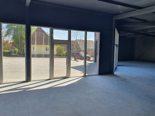 Продам коммерческое помещение 240 м2, Речная ул, 2А, Гвардейск г