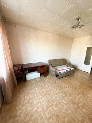 Продам трехкомнатную (3-комн.) квартиру, Гоголя ул, 429, Армавир г