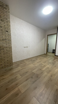 Продам однокомнатную (1-комн.) квартиру, Лунный пер, 1к2, Верхнетемерницкий п