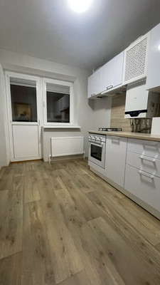 Продам однокомнатную (1-комн.) квартиру, Лунный пер, 1к2, Верхнетемерницкий п