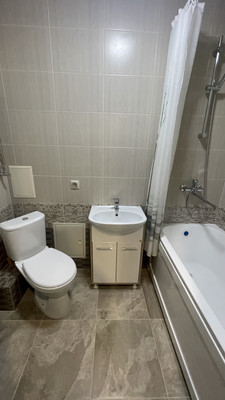 Продам однокомнатную (1-комн.) квартиру, Лунный пер, 1к2, Верхнетемерницкий п