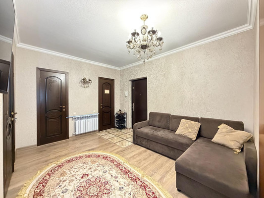 Продам двухкомнатную (2-комн.) квартиру, Профсоюзная ул, 210кД, Вольный Аул кп