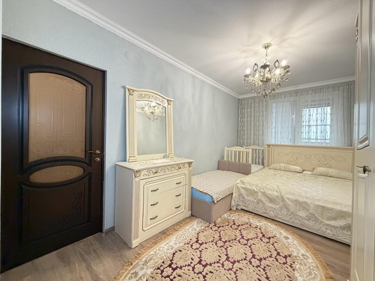 Продам двухкомнатную (2-комн.) квартиру, Профсоюзная ул, 210кД, Вольный Аул кп