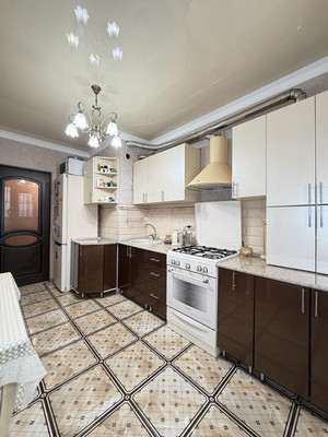 Продам двухкомнатную (2-комн.) квартиру, Профсоюзная ул, 210кД, Вольный Аул кп