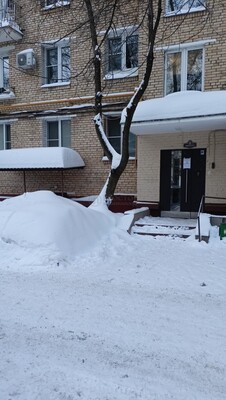 Продам трехкомнатную (3-комн.) квартиру, Авиационный пер, 8, Москва г