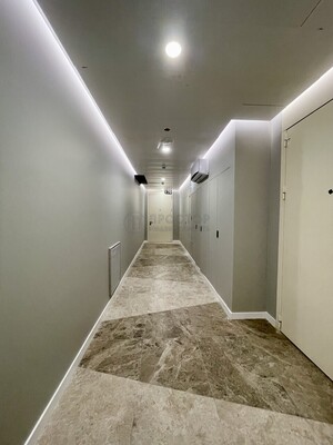 Продам двухкомнатную (2-комн.) квартиру, Светланова ул, 11к2, Москва г