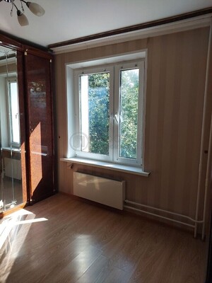 Продам трехкомнатную (3-комн.) квартиру, Каширское ш, 102к2, Москва г