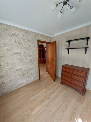 Продам трехкомнатную (3-комн.) квартиру, Каширское ш, 102к2, Москва г