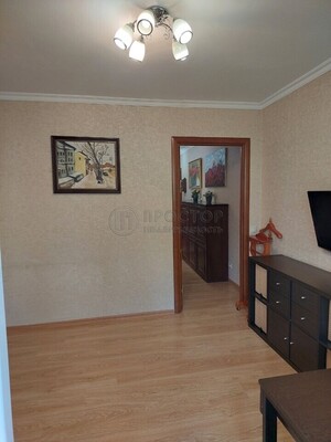 Продам трехкомнатную (3-комн.) квартиру, Каширское ш, 102к2, Москва г