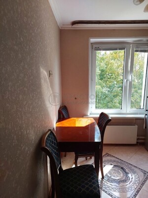 Продам трехкомнатную (3-комн.) квартиру, Каширское ш, 102к2, Москва г