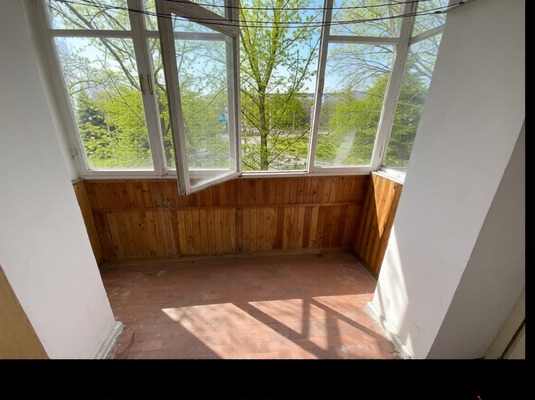 Продам трехкомнатную (3-комн.) квартиру, Воровского ул, 65, Симферополь г