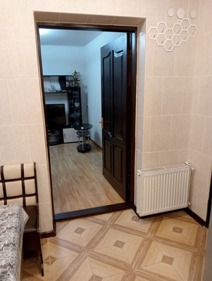 Продам двухкомнатную (2-комн.) квартиру, Караимская ул, 56, Симферополь г