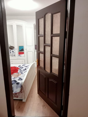 Продам двухкомнатную (2-комн.) квартиру, Караимская ул, 56, Симферополь г