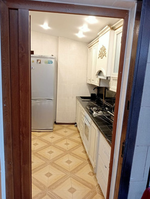 Продам двухкомнатную (2-комн.) квартиру, Караимская ул, 56, Симферополь г