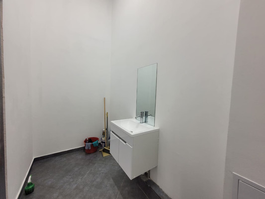 Сдам торговое помещение 92 м2, Олимпийский б-р, 1, Баксан г