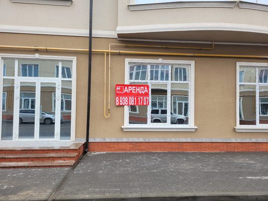 Сдам торговое помещение 92 м2, Олимпийский б-р, 1, Баксан г