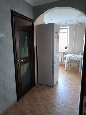 Продам двухкомнатную (2-комн.) квартиру, Фрунзе ул, 42, Калининград г