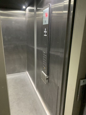 Продам двухкомнатную (2-комн.) квартиру, Крымский проезд, 2к8, Калининград г