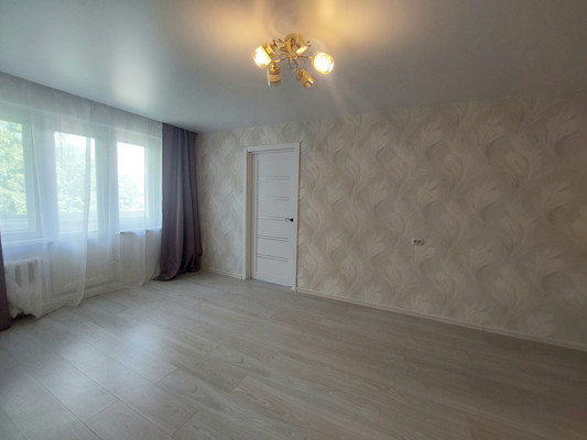 Продам двухкомнатную (2-комн.) квартиру, Стройкова ул, 65, Рязань г