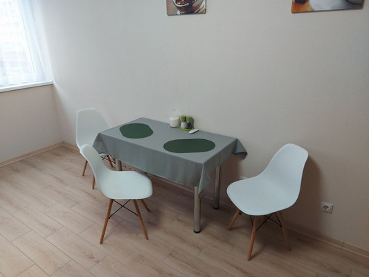 Продам однокомнатную (1-комн.) квартиру, Генерала Челнокова ул, 46, Калининград г