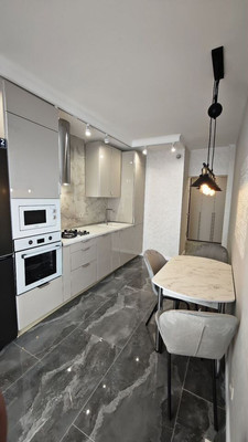 Продам двухкомнатную (2-комн.) квартиру, Орудийная ул, 381кв, Калининград г