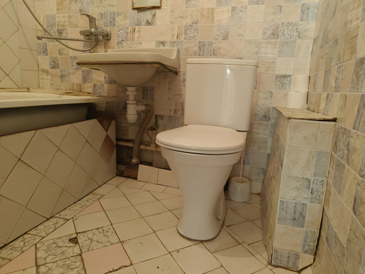 Продам двухкомнатную (2-комн.) квартиру, 20-я линия ул, 50, Ростов-на-Дону г