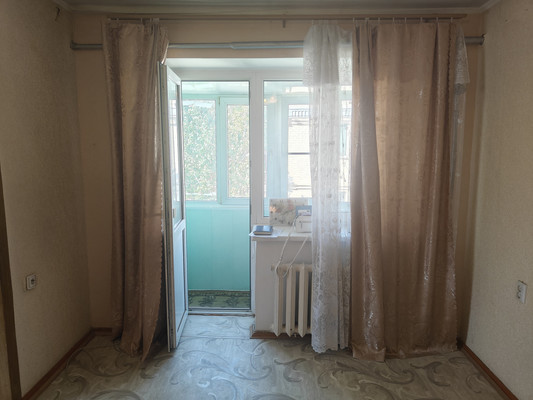 Продам двухкомнатную (2-комн.) квартиру, 20-я линия ул, 50, Ростов-на-Дону г