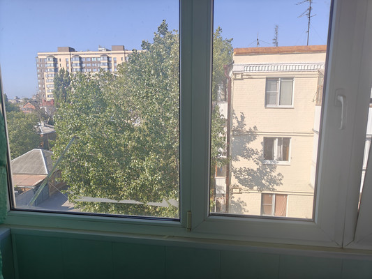 Продам двухкомнатную (2-комн.) квартиру, 20-я линия ул, 50, Ростов-на-Дону г