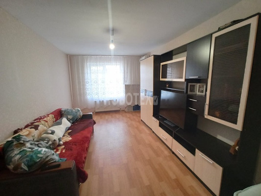 Продам однокомнатную (1-комн.) квартиру, Дивизионный 2-й пер, 1, Крымск г