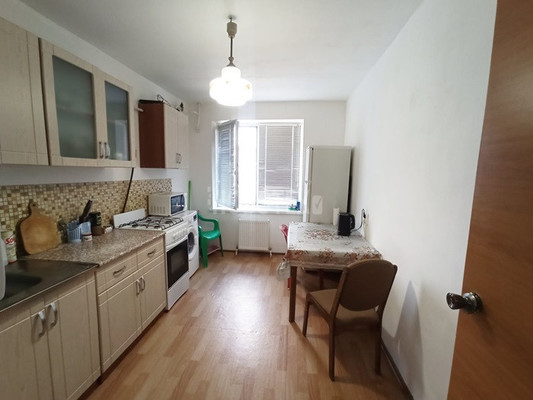 Продам однокомнатную (1-комн.) квартиру, Дивизионный 2-й пер, 1, Крымск г