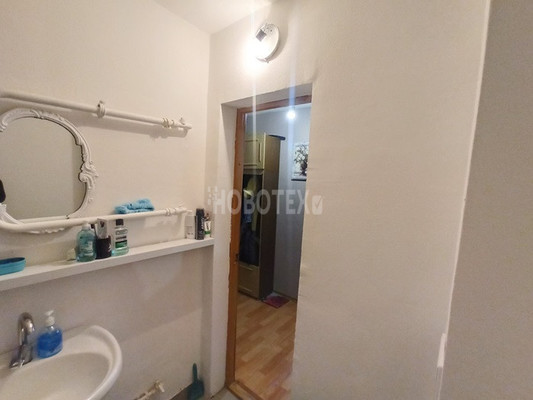 Продам однокомнатную (1-комн.) квартиру, Дивизионный 2-й пер, 1, Крымск г