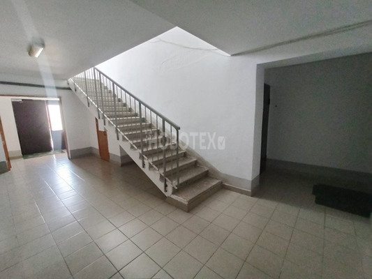 Продам однокомнатную (1-комн.) квартиру, Дивизионный 2-й пер, 1, Крымск г