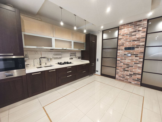 Продам двухкомнатную (2-комн.) квартиру, Сенная ул, 14, Рязань г