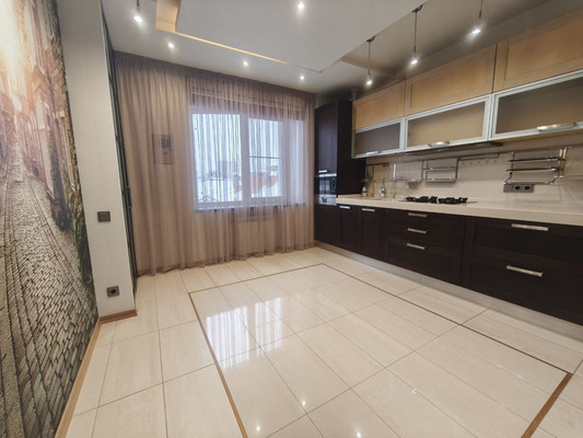 Продам двухкомнатную (2-комн.) квартиру, Сенная ул, 14, Рязань г