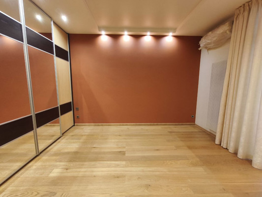 Продам двухкомнатную (2-комн.) квартиру, Сенная ул, 14, Рязань г