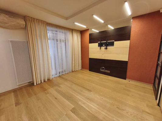 Продам двухкомнатную (2-комн.) квартиру, Сенная ул, 14, Рязань г