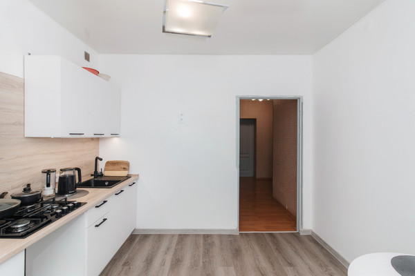 Продам двухкомнатную (2-комн.) квартиру, Доронина ул, 26, Ханты-Мансийск г