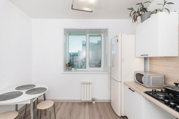 Продам двухкомнатную (2-комн.) квартиру, Доронина ул, 26, Ханты-Мансийск г