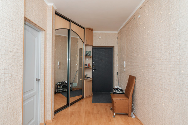 Продам двухкомнатную (2-комн.) квартиру, Доронина ул, 26, Ханты-Мансийск г